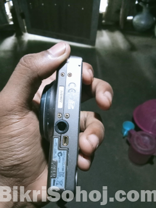 fujifilm 14 megapixel camera